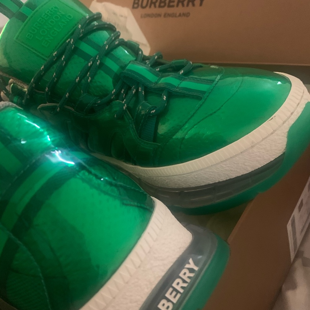 Green Burberry union low top sneakers